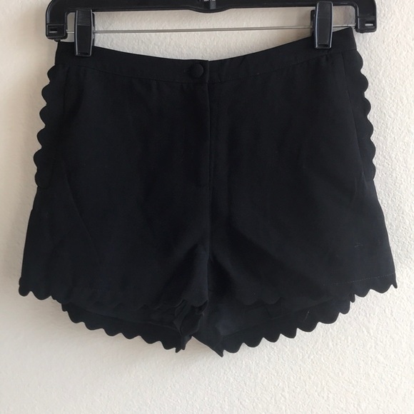 Topshop Pants - Topshop Black scallop detailed shorts with pockets P2